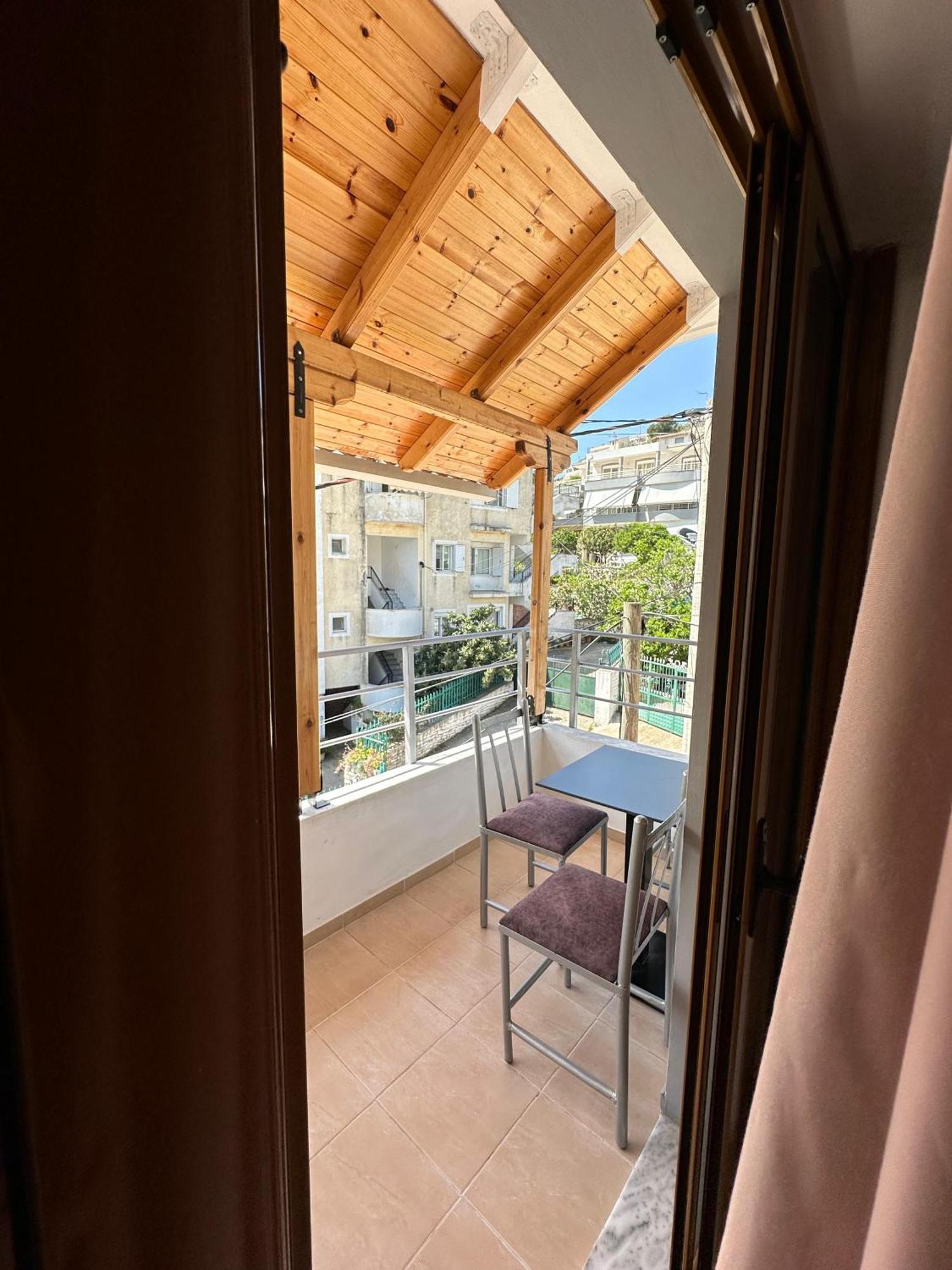 Evelina Ernild Rooms Sarandë Exteriör bild